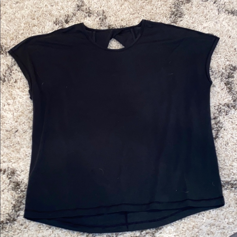 LULULEMON SHORT SLEEVE
